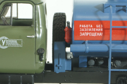 Газ-53А АЦ-4,2 цистерна бензовоз 1980 г., 105320, DiP Models 1:43