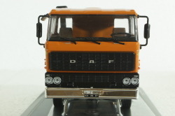Daf 2800, orange 1975, TR146.22, IXO 1:43