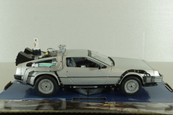 DeLorean Time Machine from movie Back to the Future Future II, 22441, Welly 1:24
