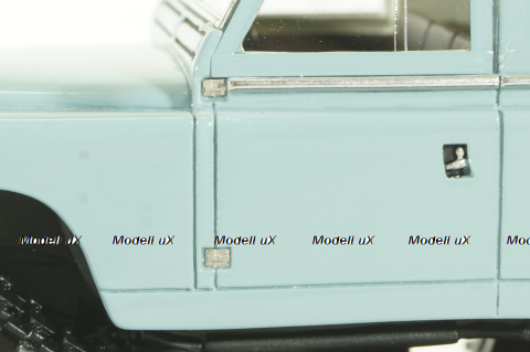 Land Rover 109 II SERIES CUTHBERTSON CONVERSION, Matrix 1:43