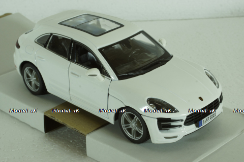 Porsche Macan 2013, white, BU21077W, Burago 1:24