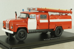 АЦ-30(53) пожарная автоцистерна на шасси Газ-53, красный с бел. полосами, SSM1266, SSM 1:43