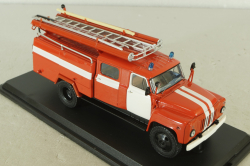 АЦ-30(53) пожарная автоцистерна на шасси Газ-53, красный с бел. полосами, SSM1266, SSM 1:43