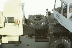 КРАЗ-255Б1 КС-3575 Автокран бежевый/серый, SSM1184, SSM 1:43