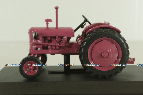 ДТ-24-2 трактор 1955, малиновый, ТРАКТОРЫ история,люди,машины (Hachette) №31 1:43