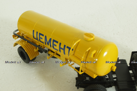 Полуприцеп-цементовоз ТЦ-4 1960, арт.100718, АвтоИстория 1:43