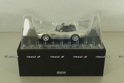 Bmw Z8 (E52) 1999 James Bond World is Not Enough 007, silver, 80420007666, Minichamps 1:43