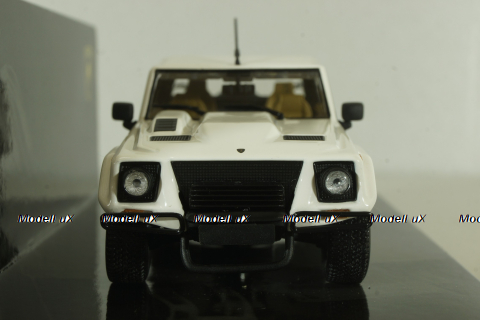 Lamborghini LM002 1984, white, 436103375, Minichamps 1:43