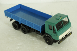 Камаз-5320 бортовой, зеленый/синий, Арек  1:43