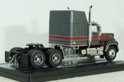 Mack Superliner Magnum 1985,  metallic-grey, TR187, IXO 1:43  