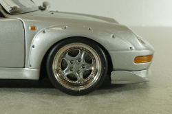 Porsche 911 GT2 (993) Street 1997 Arctic Silver Metallic 180065000, UT Models 1:18