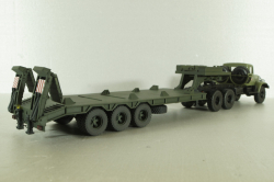 КВСЗ-5001.000 3-х осный п/прицеп-тяжеловоз, зеленый