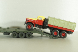 КВСЗ-5001.000 3-х осный п/прицеп-тяжеловоз, зеленый