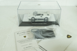 Lamborghini Countach 5000S 1982 white, 54533, AutoArt 1:43