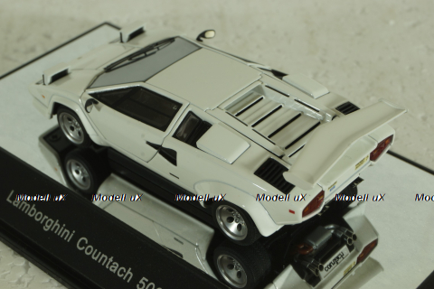 Lamborghini Countach 5000S 1982 white, 54533, AutoArt 1:43