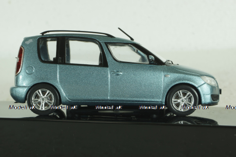Skoda Roomster 2007 lightgreen-metallic, CLC472, IXO 1:43