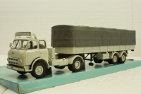 Маз-504В с п/прицепом 5205А Совстрансавто белый, Н789, Наш Автопром 1:43