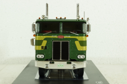 Peterbilt T 352 Pacemaker 1979,  green, TR184, IXO 1:43