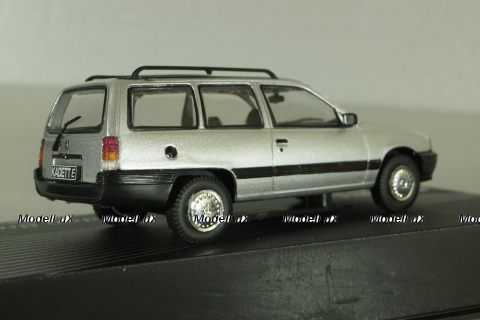 Opel Kadett Caravan (E), Gordon Brown 1988, silver, OPCD133, Opel Collection Designer #133 1:43