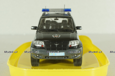 Уаз-3163 "Патриот" Беркут, черный, Model43 1:43