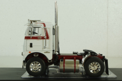 Freightliner COE 1976, white/red, TR128, IXO 1:43
