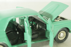 Газ-24 Волга А14, зеленый, черный салон, Тантал/Радон 1:43
