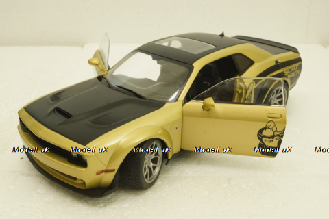 Dodge Challenger R/T Scat Pack Widebody Streetfighter Goldrush 2020, 1805707, Solido 1:18
