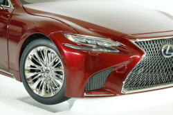 Lexus LS 500h, red metallic, 78869, AutoArt 1:18