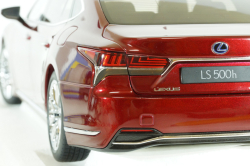 Lexus LS 500h, red metallic, 78869, AutoArt 1:18