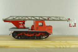 АПП-20 пожарный пеноподъемник на базе гусеничного артиллерийского тягача АТ-С модели 712, 1952 , Nik Models 1:43