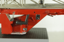 АПП-20 пожарный пеноподъемник на базе гусеничного артиллерийского тягача АТ-С модели 712, 1952 , Nik Models 1:43