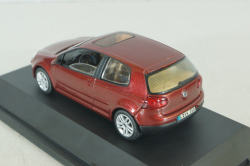 Volkswagen Golf V 3-doors 2003, red, 821930110, Schuco 1:43