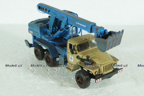 Урал-4320 экскаватор-планировщик, Model43 1:43