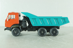Камаз-5511 самосвал, 1984г., Арек  1:43