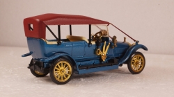 Руссо-балт С24-40 синий металлик/красный, Конверсия 1:43