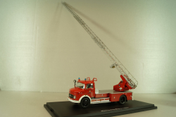 Mercedes L322 fire engine with ladder Metz DL 22 1959, 03265, Schuco 1:43