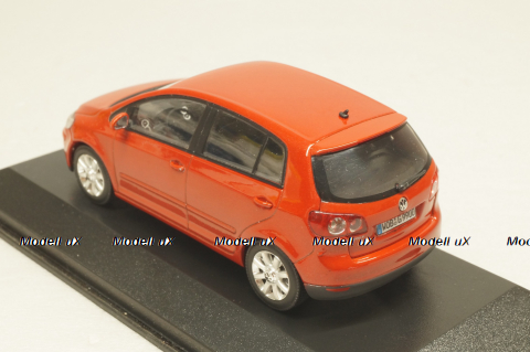 Volkswagen Golf Plus 2005 red 5M0099300A3X Minichamps 1:43