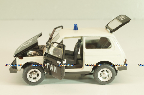 Ваз-2121 Нива, ГАИ, 1996г., Тантал/Радон 1:43