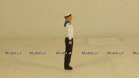 Фигурка Морячок в белом, Кит 1:43