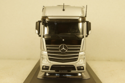 Mercedes Actros MP4 Silver, TR124, IXO 1:43