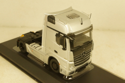 Mercedes Actros MP4 Silver, TR124, IXO 1:43