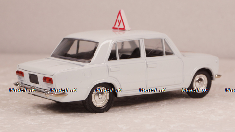 Ваз 2101 Учебный, Агат 1:43