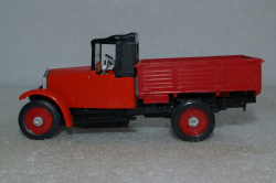 Амо-Ф-15, красный, Арек 1:43