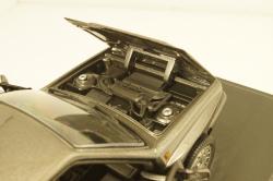 Lancia Delta HF Integrale 8V 1987 - grey metallic, SunStar 1:18