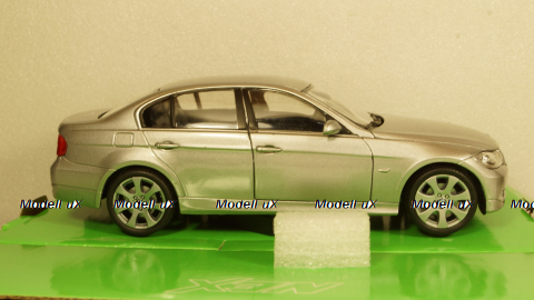 BMW 330i, metallic-grey, Welly 1:24 