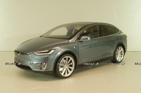 Tesla Model X 2016, light grey, LS-Collectibles 1:18