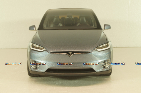 Tesla Model X 2016, light grey, LS-Collectibles 1:18
