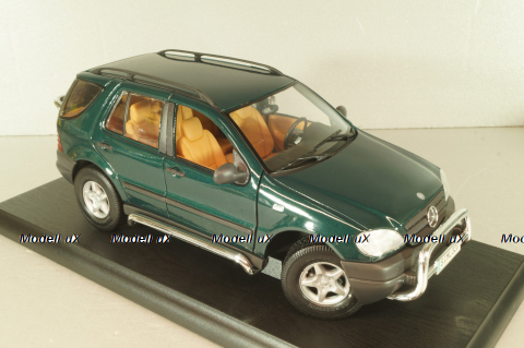 Mercedes-Benz ML 320 (W163) green, B66005217, Maisto 1:18