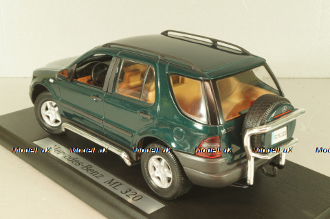 Mercedes-Benz ML 320 (W163) green, B66005217, Maisto 1:18