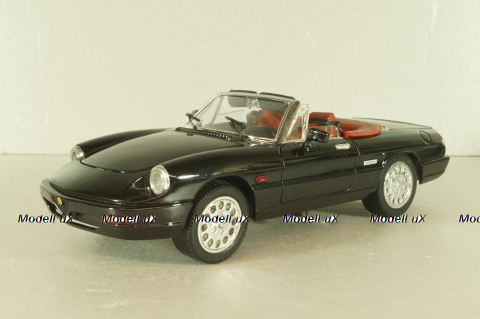 Alfa Romeo Spyder 1993, black, 330400, Universal Hobbies 1:18